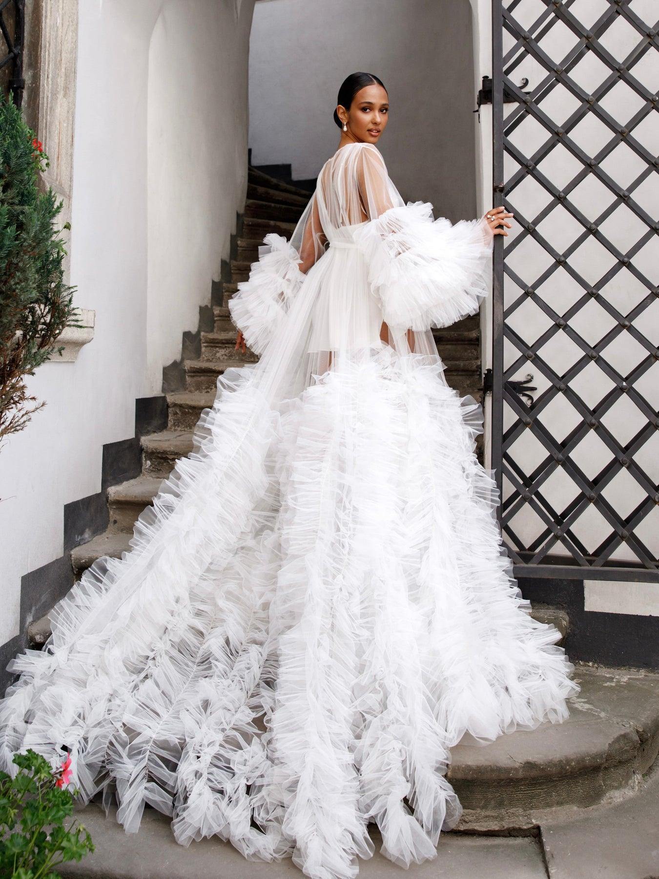 What is the ideal length for a bride's robe? - voirbride